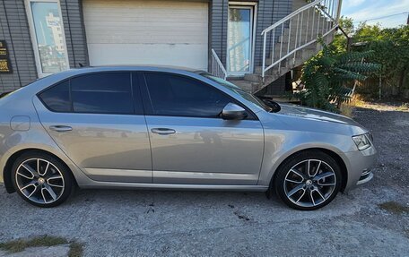 Skoda Octavia, 2018 год, 1 800 000 рублей, 3 фотография