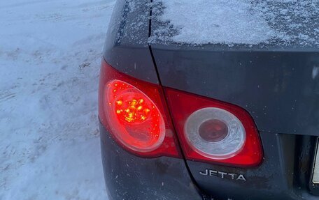 Volkswagen Jetta VI, 2010 год, 550 000 рублей, 4 фотография