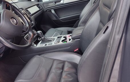 Volkswagen Touareg III, 2012 год, 2 000 000 рублей, 4 фотография