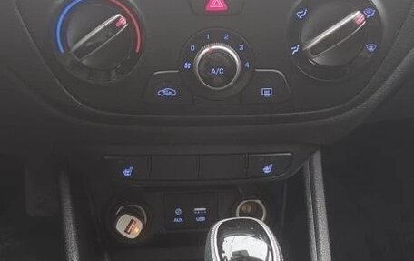 Hyundai Solaris II рестайлинг, 2017 год, 1 480 000 рублей, 19 фотография