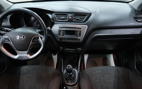 KIA Rio III рестайлинг, 2016 год, 999 000 рублей, 14 фотография