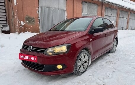 Volkswagen Polo VI (EU Market), 2014 год, 850 000 рублей, 2 фотография