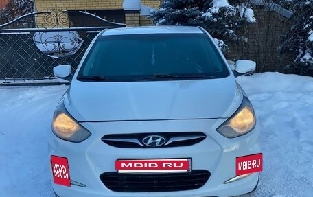 Hyundai Solaris II рестайлинг, 2011 год, 630 000 рублей, 7 фотография