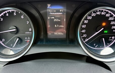 Toyota Camry, 2018 год, 2 250 000 рублей, 11 фотография