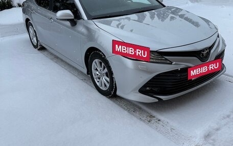 Toyota Camry, 2018 год, 2 250 000 рублей, 3 фотография