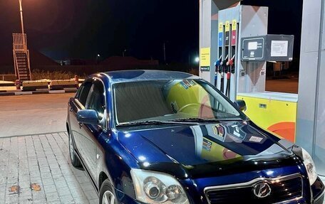 Toyota Avensis III рестайлинг, 2004 год, 765 000 рублей, 1 фотография