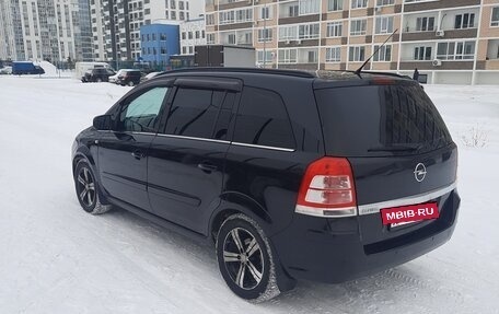 Opel Zafira B, 2011 год, 880 000 рублей, 8 фотография