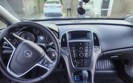 Opel Astra J, 2011 год, 550 000 рублей, 6 фотография