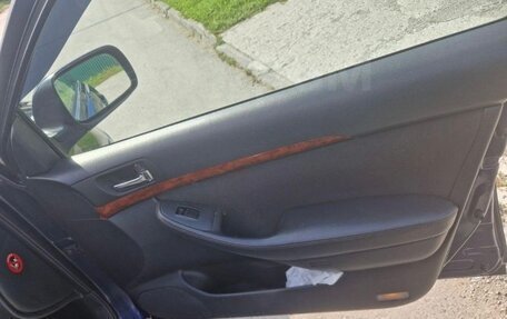 Toyota Avensis III рестайлинг, 2004 год, 765 000 рублей, 7 фотография