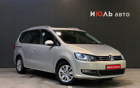 Volkswagen Sharan II, 2011 год, 1 435 000 рублей, 3 фотография