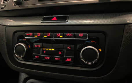 Volkswagen Sharan II, 2011 год, 1 435 000 рублей, 15 фотография