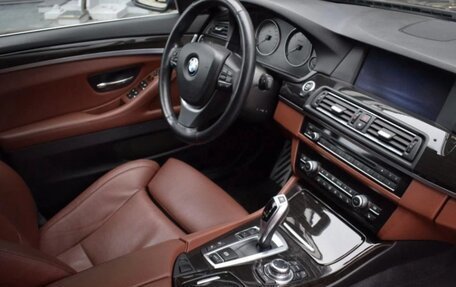 BMW 5 серия, 2012 год, 1 850 000 рублей, 3 фотография