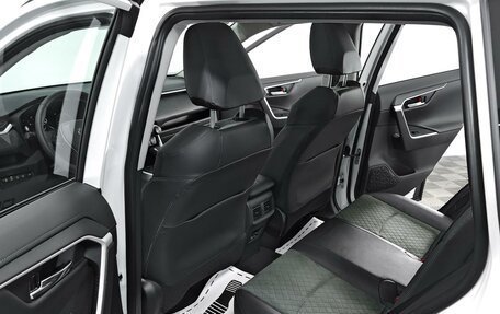 Toyota RAV4, 2025 год, 4 600 000 рублей, 15 фотография