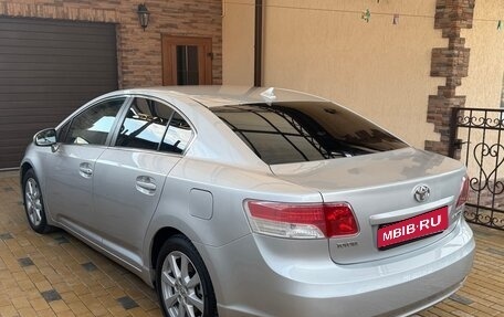 Toyota Avensis III рестайлинг, 2009 год, 1 080 000 рублей, 4 фотография