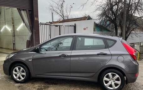 Hyundai Solaris II рестайлинг, 2012 год, 920 000 рублей, 4 фотография