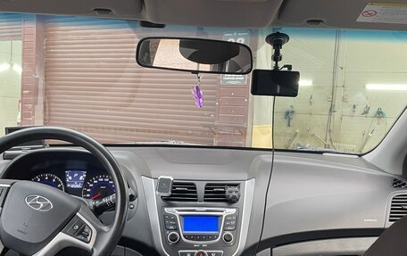 Hyundai Solaris II рестайлинг, 2012 год, 920 000 рублей, 10 фотография