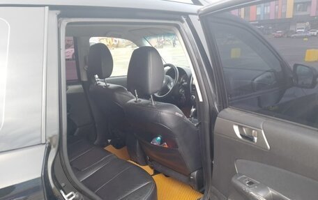 Subaru Forester, 2011 год, 850 000 рублей, 10 фотография