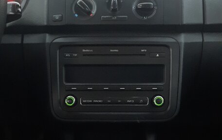 Skoda Fabia II, 2011 год, 600 000 рублей, 4 фотография