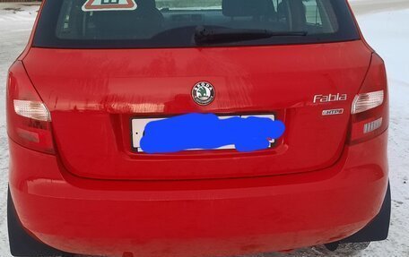 Skoda Fabia II, 2011 год, 600 000 рублей, 2 фотография