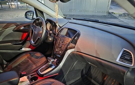 Opel Astra J, 2014 год, 890 000 рублей, 3 фотография