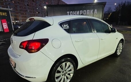 Opel Astra J, 2014 год, 890 000 рублей, 14 фотография