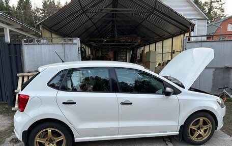 Volkswagen Polo VI (EU Market), 2010 год, 800 000 рублей, 4 фотография