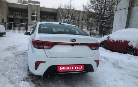 KIA Rio IV, 2018 год, 1 098 000 рублей, 4 фотография