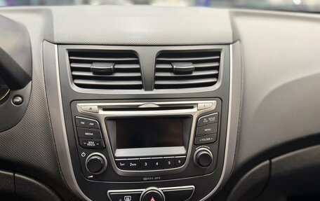 Hyundai Solaris II рестайлинг, 2016 год, 1 410 000 рублей, 11 фотография