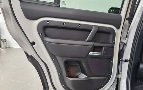 Land Rover Defender II, 2025 год, 14 990 000 рублей, 25 фотография