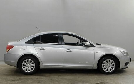 Chevrolet Cruze II, 2011 год, 561 000 рублей, 4 фотография