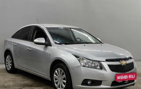 Chevrolet Cruze II, 2011 год, 561 000 рублей, 3 фотография