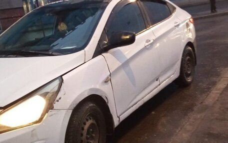 Hyundai Solaris II рестайлинг, 2016 год, 450 000 рублей, 2 фотография