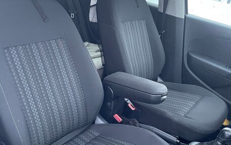 Volkswagen Polo VI (EU Market), 2017 год, 1 300 000 рублей, 8 фотография