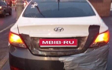 Hyundai Solaris II рестайлинг, 2016 год, 450 000 рублей, 4 фотография