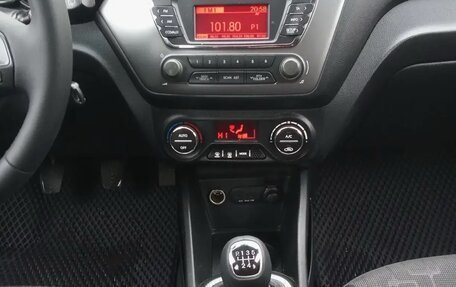 KIA Rio III рестайлинг, 2012 год, 700 000 рублей, 9 фотография