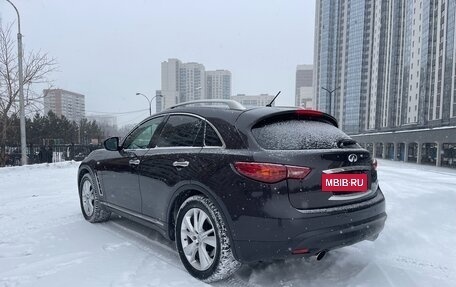 Infiniti QX70, 2014 год, 2 280 000 рублей, 7 фотография