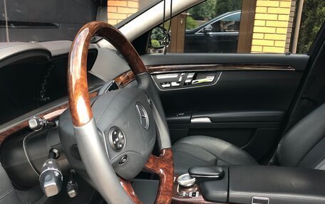 Mercedes-Benz S-Класс, 2005 год, 1 600 000 рублей, 14 фотография