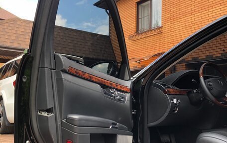 Mercedes-Benz S-Класс, 2005 год, 1 600 000 рублей, 34 фотография