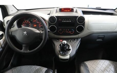 Peugeot Partner II рестайлинг 2, 2013 год, 730 100 рублей, 9 фотография