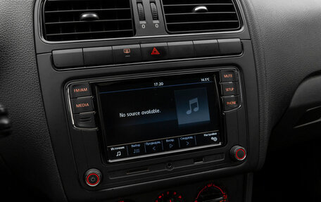 Volkswagen Polo VI (EU Market), 2017 год, 880 000 рублей, 17 фотография