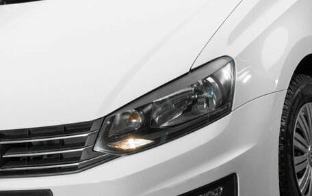 Volkswagen Polo VI (EU Market), 2017 год, 880 000 рублей, 24 фотография