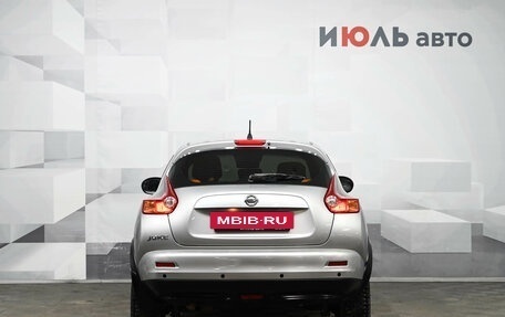 Nissan Juke II, 2013 год, 1 100 000 рублей, 5 фотография