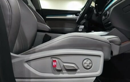 Audi Q5, 2021 год, 4 950 000 рублей, 39 фотография