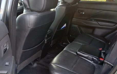 Mitsubishi Outlander III рестайлинг 3, 2014 год, 1 750 000 рублей, 9 фотография