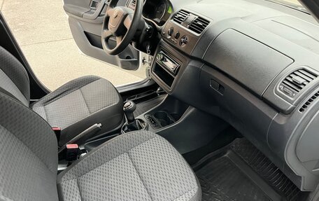 Skoda Fabia II, 2011 год, 478 000 рублей, 17 фотография