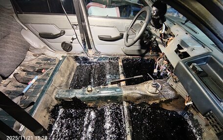 ИЖ 2126 «Ода», 2003 год, 140 000 рублей, 11 фотография