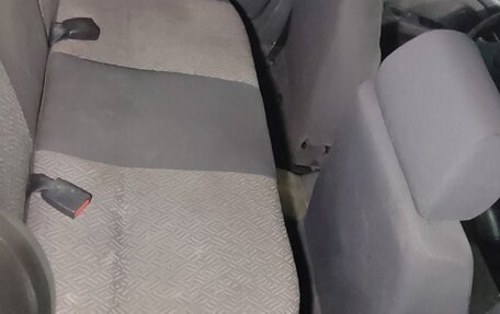 Daewoo Nexia I рестайлинг, 1998 год, 100 000 рублей, 13 фотография