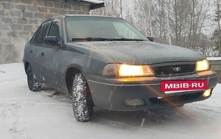 Daewoo Nexia I рестайлинг, 1998 год, 100 000 рублей, 8 фотография