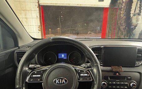 KIA Sportage IV рестайлинг, 2018 год, 2 500 000 рублей, 3 фотография