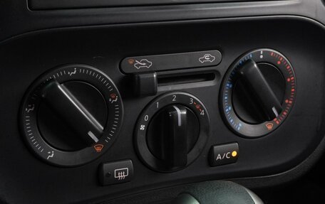 Nissan Juke II, 2013 год, 994 000 рублей, 14 фотография